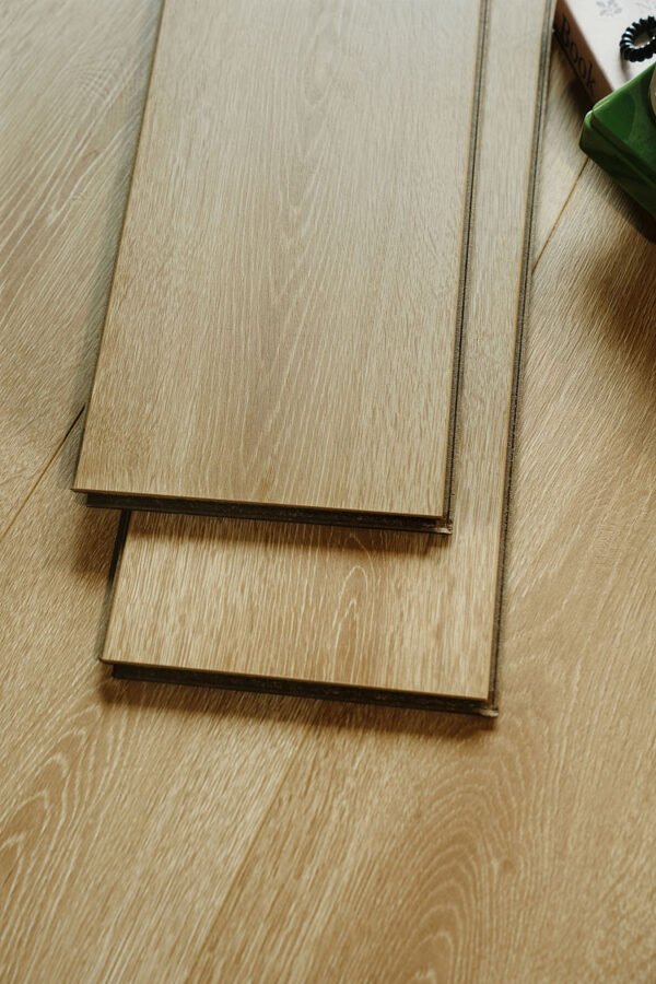 Nordic Oak (2055-5/11.25) 12mm - Image 2